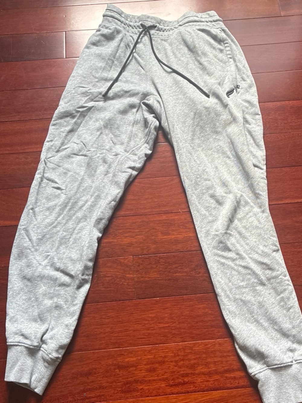 Fabletics Light Grey Men’s  Jogger Pants